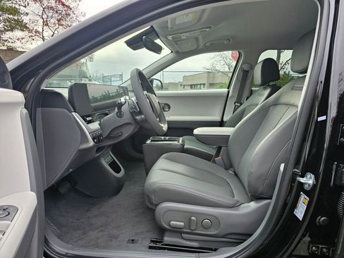 New 2025 Hyundai Ioniq 5 SEL image 16