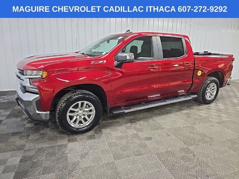 Used 2022 Chevrolet Silverado 1500 LT w/ Diesel Off-Road Package AWD/4WD image 6