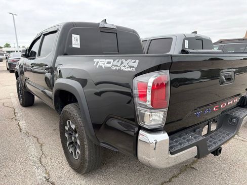 Used 2023 Toyota Tacoma TRD Off-Road AWD/4WD image 7