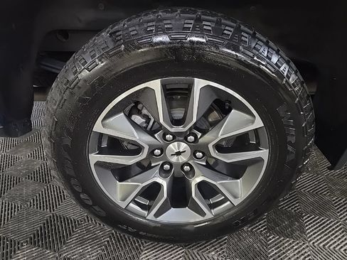 Used 2024 Chevrolet Silverado 1500 RST AWD/4WD image 13