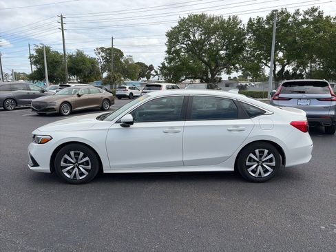 Used 2024 Honda Civic LX image 4