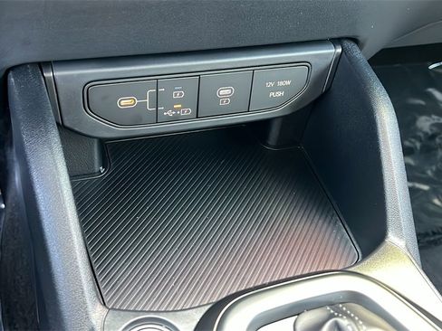 Used 2025 Kia K4 LX image 15