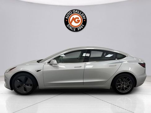 Used 2018 Tesla Model 3 Long Range RWD image 4