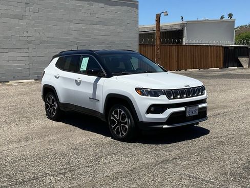 Used 2022 Jeep Compass Limited AWD/4WD image 8