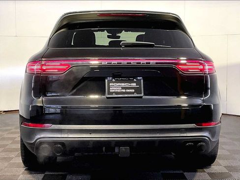Certified 2023 Porsche Cayenne Platinum Edition AWD/4WD image 6