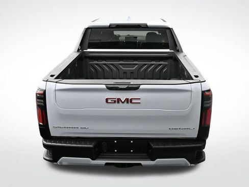 Used 2026 GMC Sierra EV Denali AWD/4WD image 18