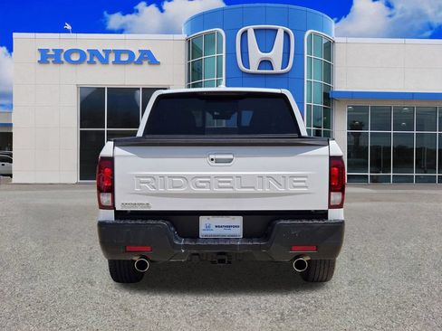 Certified 2025 Honda Ridgeline RTL image 4