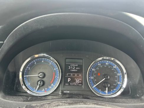 Used 2019 Toyota Corolla LE FWD image 19