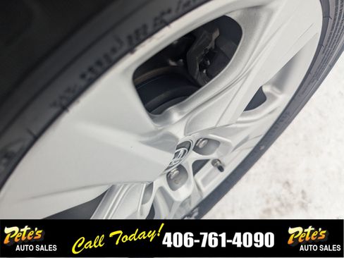 Used 2020 Toyota RAV4 LE image 10