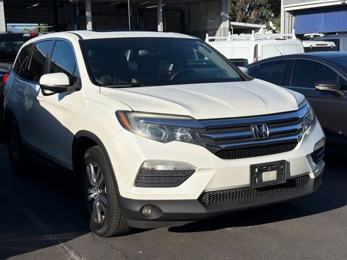 Used 2017 Honda Pilot EX-L image 3