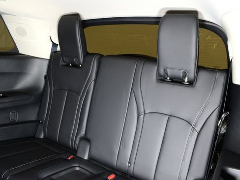 Used 2026 INFINITI QX60 Luxe w/ Family Package AWD/4WD image 28