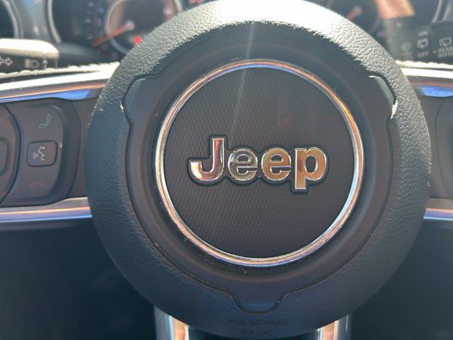Used 2020 Jeep Wrangler Unlimited Sahara w/ Cold Weather Group AWD/4WD image 20