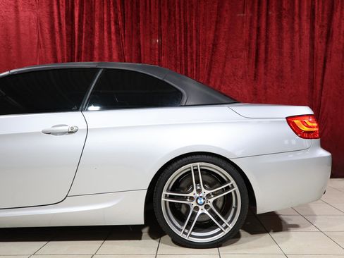 Used 2012 BMW 335is Convertible image 7