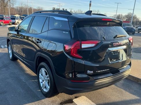 Used 2023 GMC Terrain SLE w/ Driver Convenience Package AWD/4WD image 5