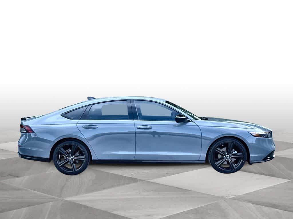 Used 2023 Honda Accord Sport image 9