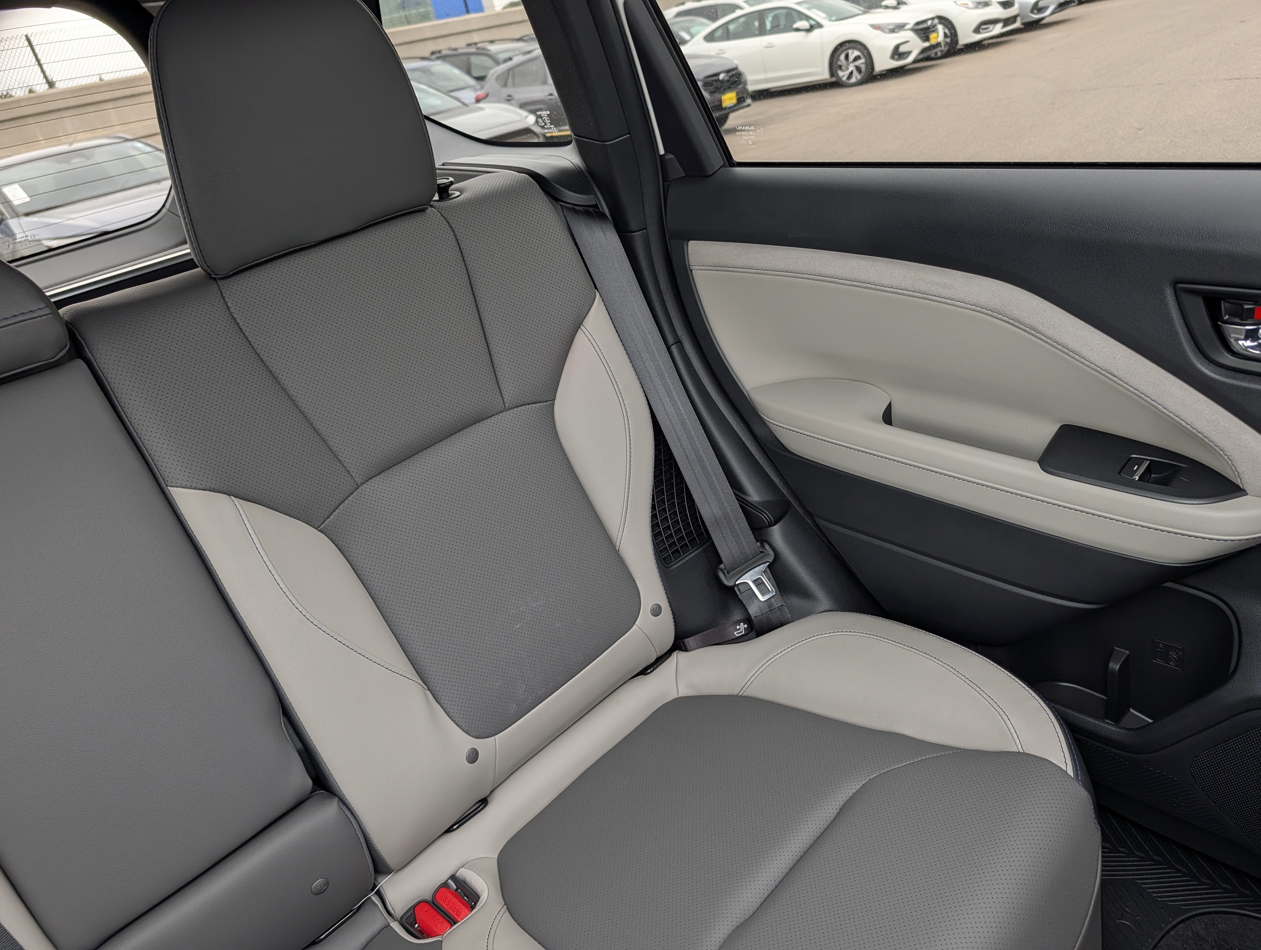 Used 2025 Subaru Forester Limited AWD/4WD image 17