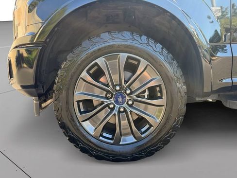 Used 2018 Ford F150 XLT w/ Equipment Group 301A Mid AWD/4WD image 9