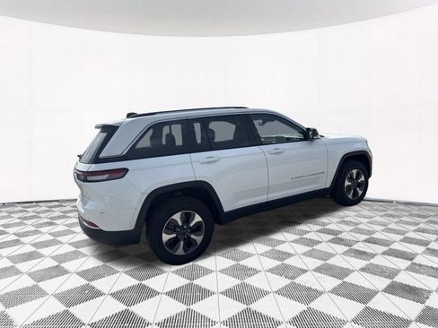 Used 2023 Jeep Grand Cherokee 4WD 4xe image 7