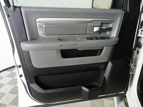 Used 2017 RAM 1500 Lone Star image 13