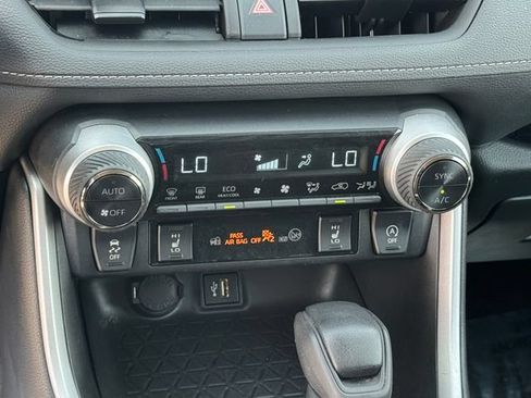 Used 2024 Toyota RAV4 XLE w/ Weather Package AWD/4WD image 19