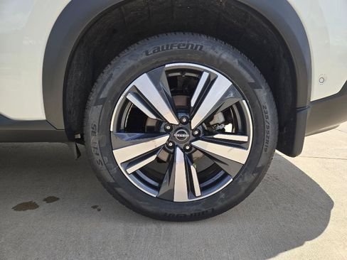 Used 2023 Nissan Rogue SL w/ SL Premium Package AWD/4WD image 11