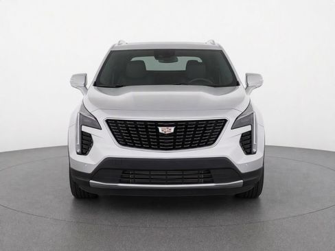 Used 2019 Cadillac XT4 Premium Luxury w/ Enhanced Visibility Package FWD image 5