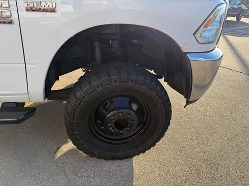 Used 2018 RAM 3500 Tradesman w/ Chrome Appearance Group image 12