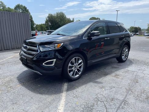 Used 2016 Ford Edge Titanium w/ Equipment Group 301A FWD image 3