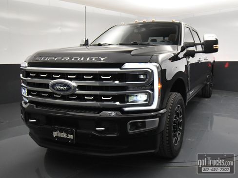 Used 2024 Ford F350 Platinum w/ FX4 Off-Road Package image 53