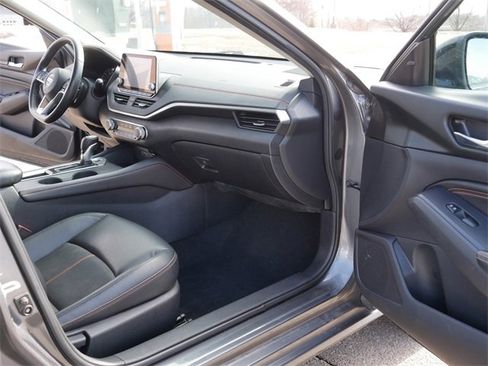 Used 2019 Nissan Altima 2.5 SR image 19