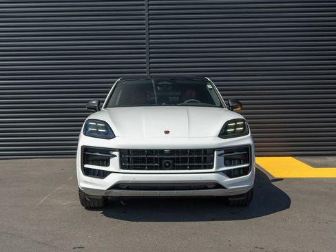 New 2026 Porsche Cayenne GTS AWD/4WD image 6