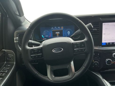 Used 2025 Ford F250 Lariat w/ Chrome Package image 18