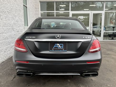 Used 2018 Mercedes-Benz E 63 AMG S image 26