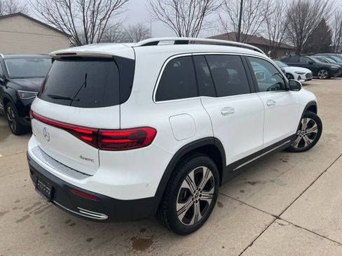 Used 2024 Mercedes-Benz EQB 300 4MATIC image 6