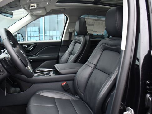 New 2026 Lincoln Aviator Reserve w/ Illumination Package image 13