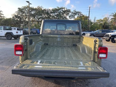 New 2026 Jeep Gladiator Sport AWD/4WD image 29