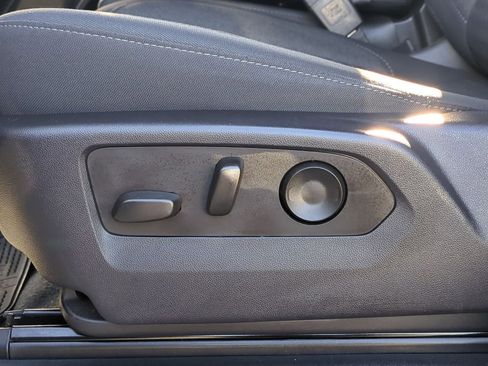 Certified 2022 Chevrolet Silverado 1500 LT image 34