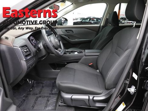 Used 2023 Nissan Rogue S AWD/4WD image 14