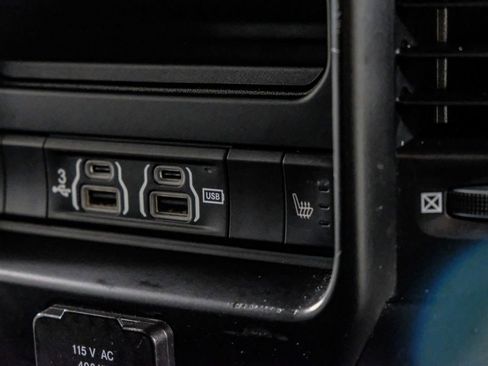 Used 2020 RAM 2500 Limited image 31