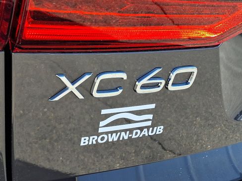 New 2025 Volvo XC60 T8 Core w/ Climate Package image 22