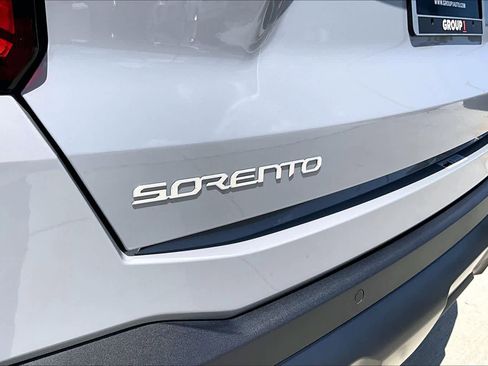 Certified 2024 Kia Sorento X-Line EX AWD/4WD image 30