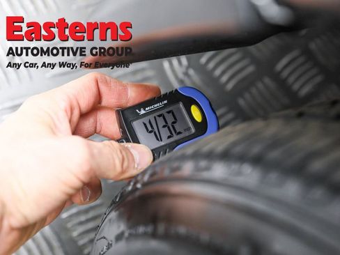 Used 2023 Nissan Kicks SV image 28