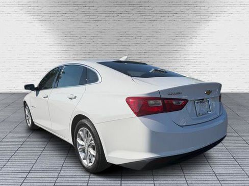 Used 2023 Chevrolet Malibu LT FWD image 2