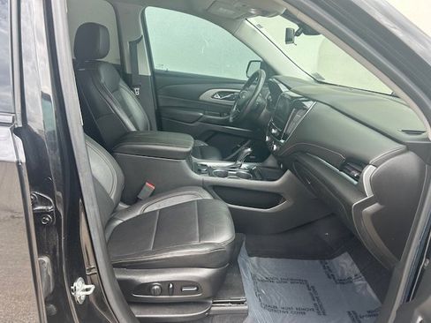 Used 2018 Chevrolet Traverse RS FWD image 6