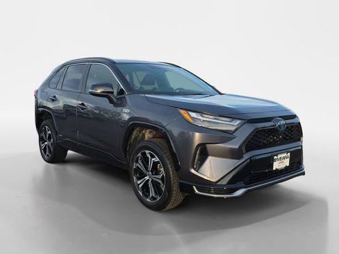 Used 2022 Toyota RAV4 XSE image 8