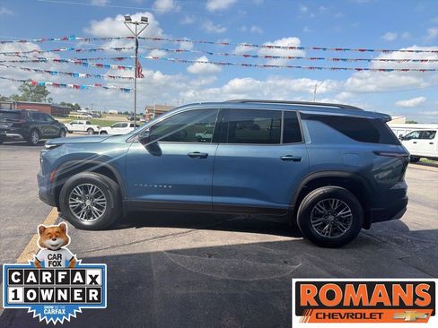 Used 2024 Chevrolet Traverse LT FWD image 6
