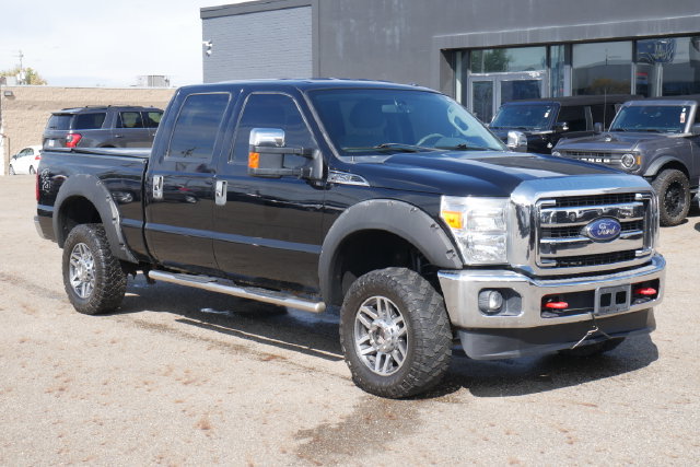 Used 2016 Ford F250 XLT w/ Snow Plow Prep Package AWD/4WD image 5