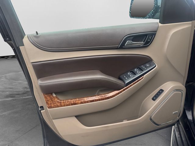 Used 2018 Chevrolet Suburban Premier RWD image 10
