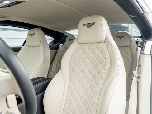 Used 2017 Bentley Continental GT AWD/4WD image 9