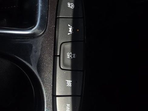Used 2024 Chevrolet TrailBlazer RS AWD/4WD image 21